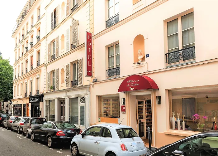 Hotel Du Theatre By Patrick Hayat Parijs